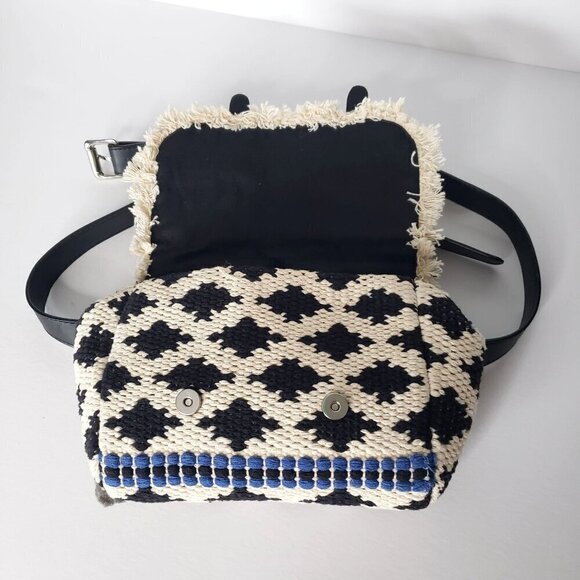 NWOT Roberta Roller Rabbit Boho Aztec Woven Fringe Fanny Waist Bag Crossbody - Picture 5 of 15